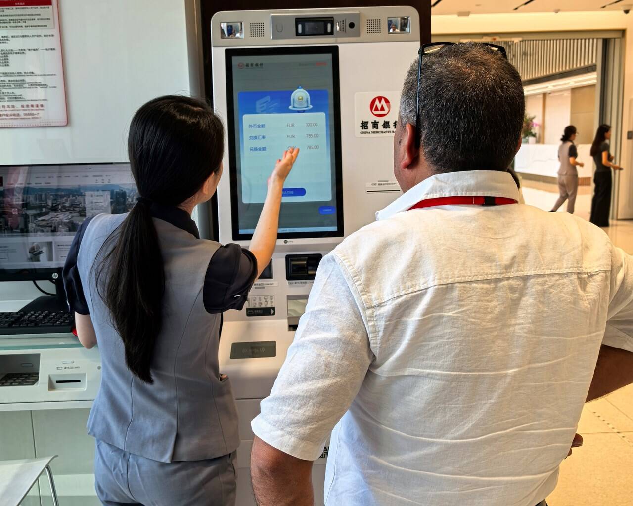 最新医保卡提取现金方法自助提款机方法分析(最方便真实的滕州医疗保障卡怎么提取现金方法)